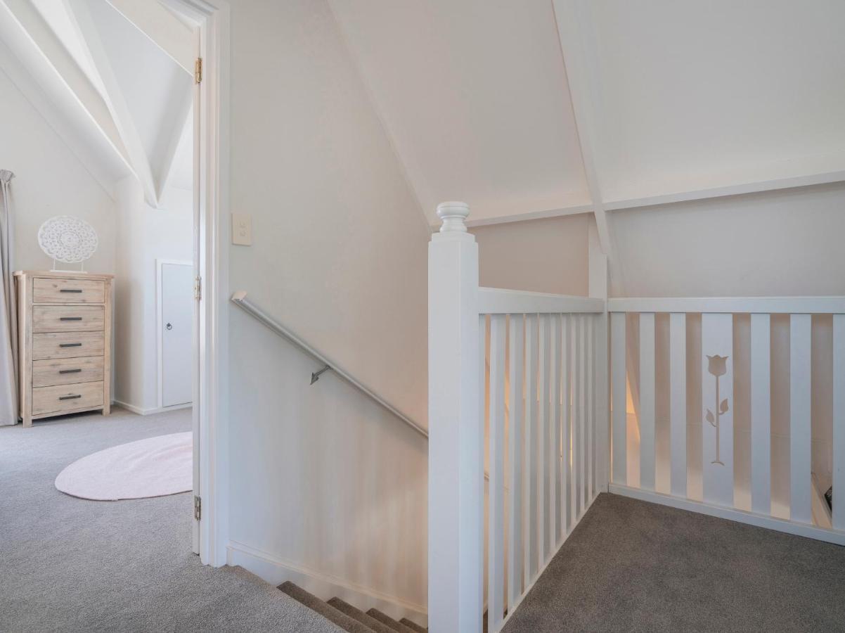 The Doll'S House - Whitianga Holiday Home Εξωτερικό φωτογραφία