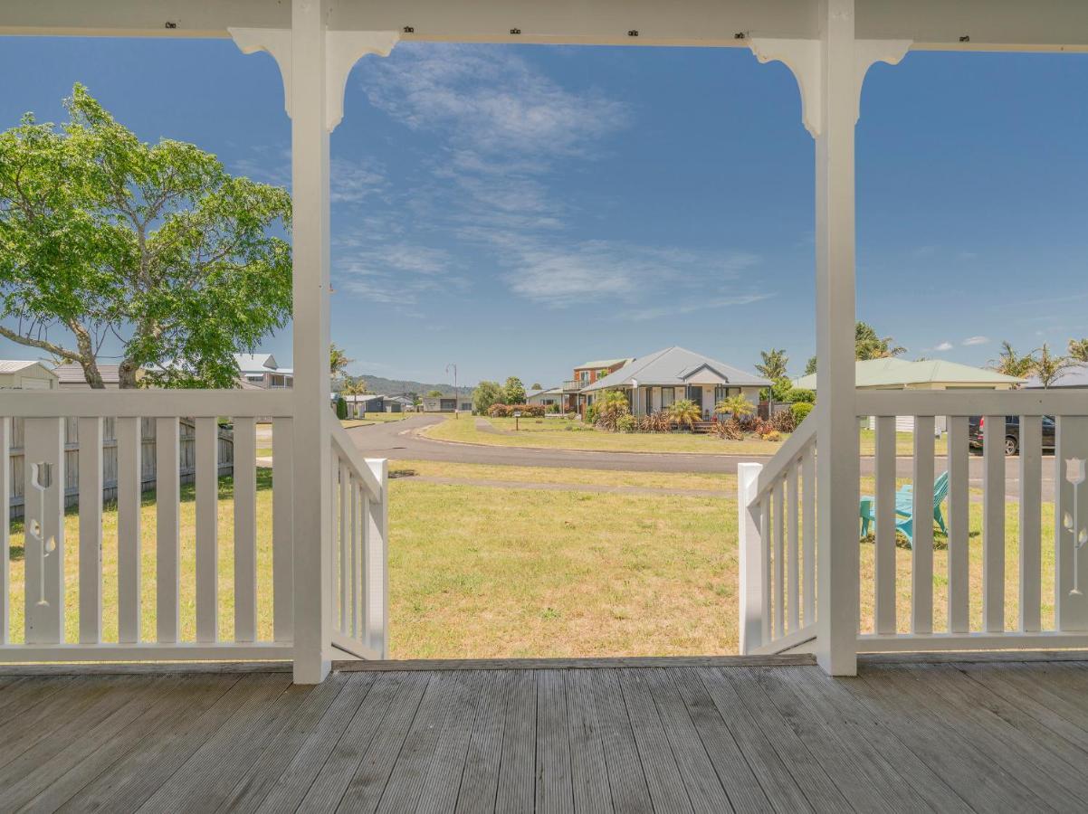 The Doll'S House - Whitianga Holiday Home Εξωτερικό φωτογραφία