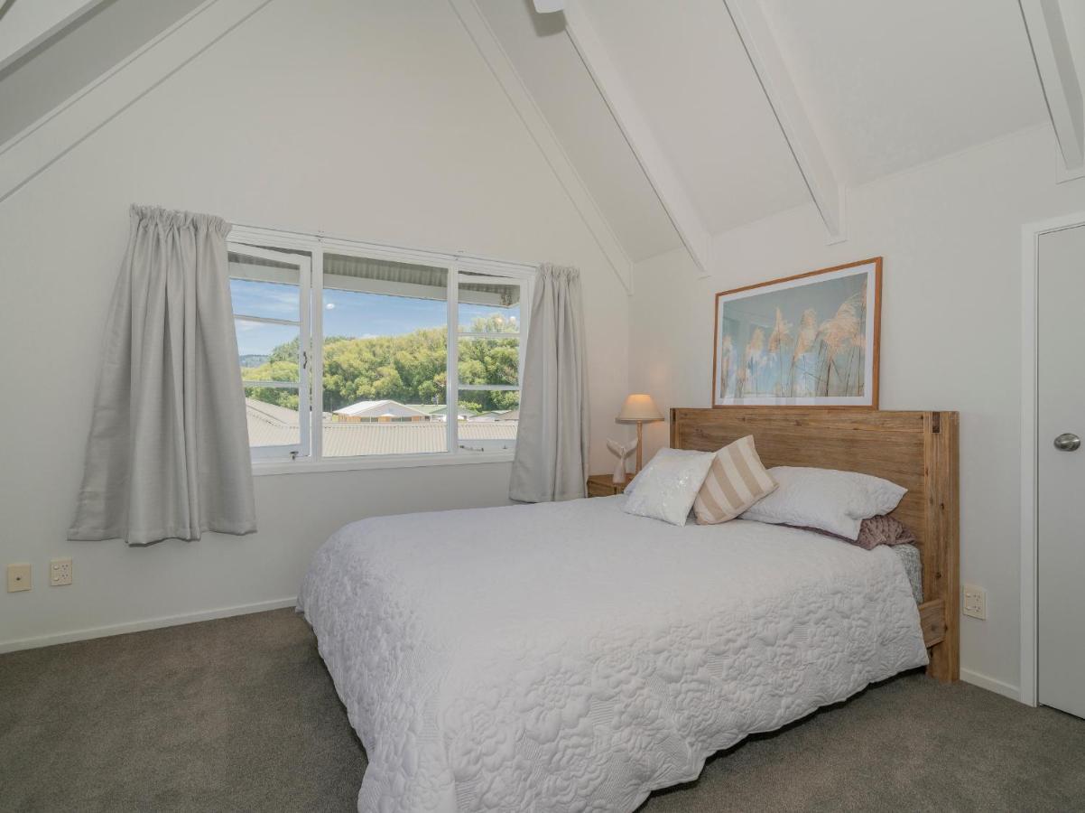 The Doll'S House - Whitianga Holiday Home Εξωτερικό φωτογραφία